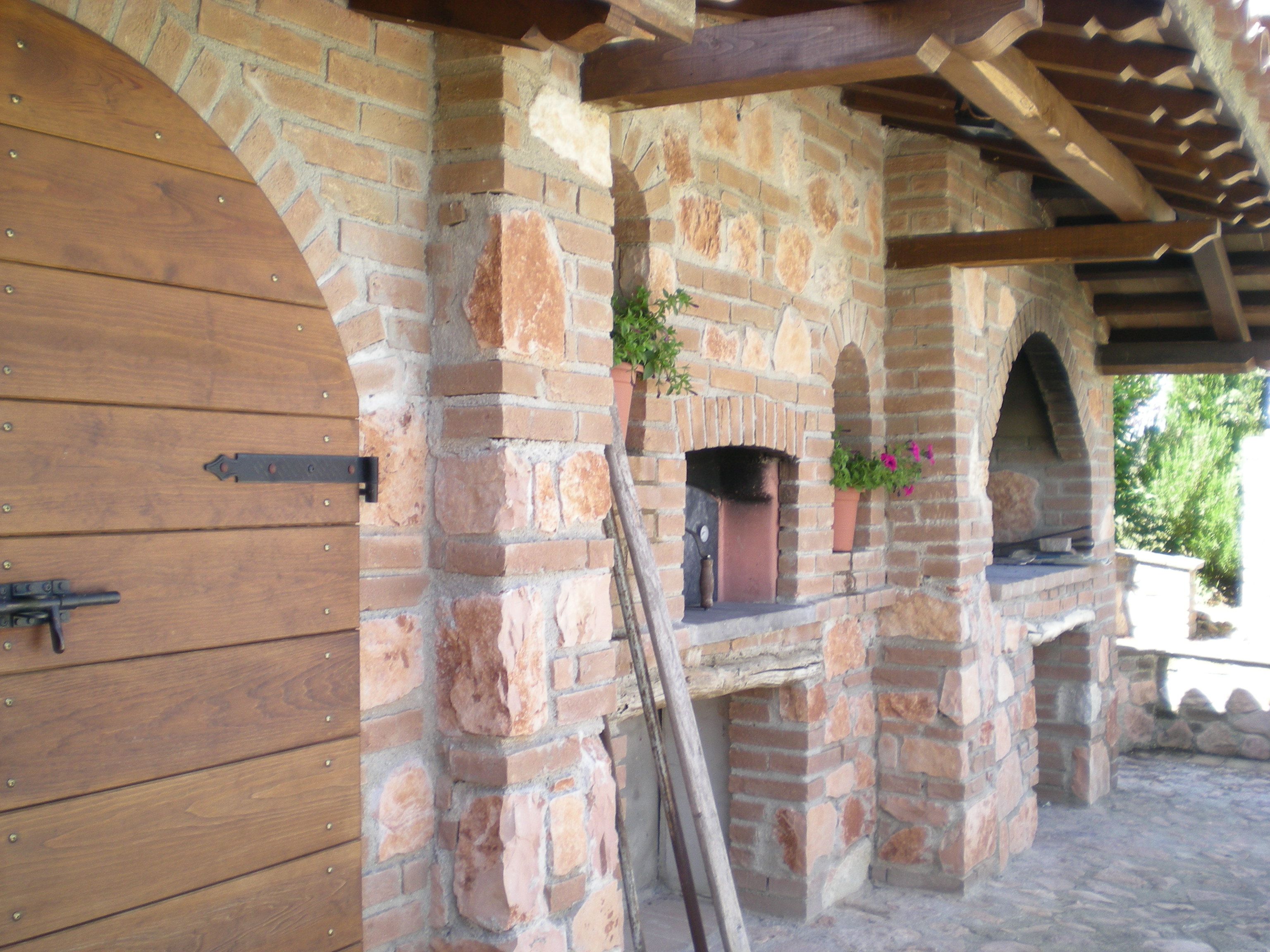 Ilsassovivo Ville in pietra e legno